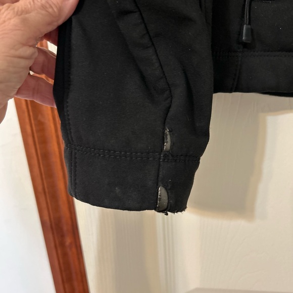 The North Face Waterproof Jacket.  Preloved Condition - Picture 4 of 8